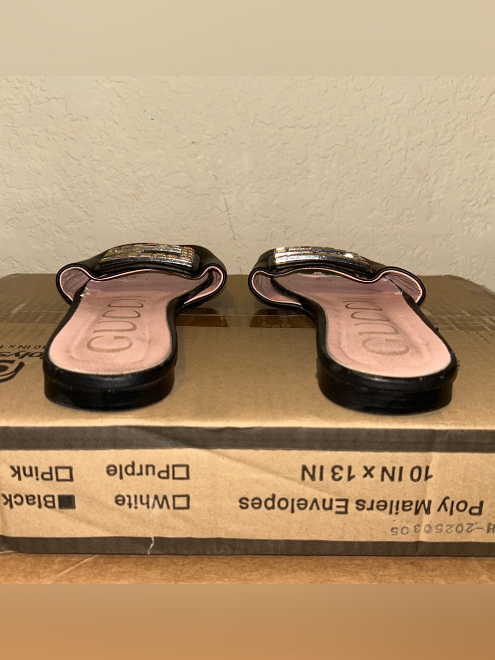 Gucci Black Crystal Buckle Slide Sandals - Women's 39 US 8 - Picture 4 of 7